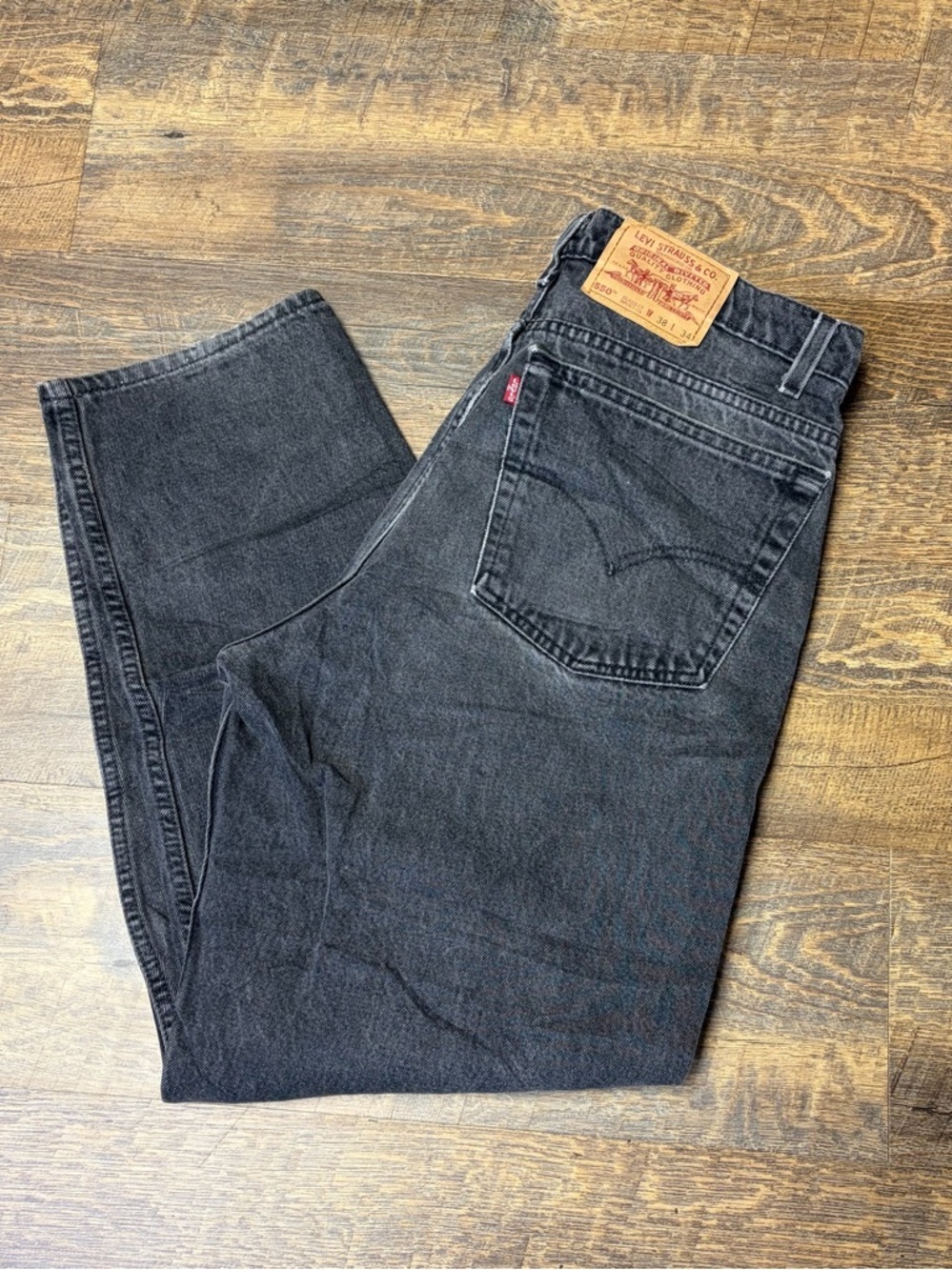 Vintage 90s Levi’s 550 Relaxed Fit Black Jeans Mens 38x34(29) Tapered Leg